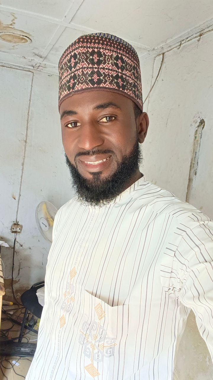 Aisha Bello — Investment Advisor